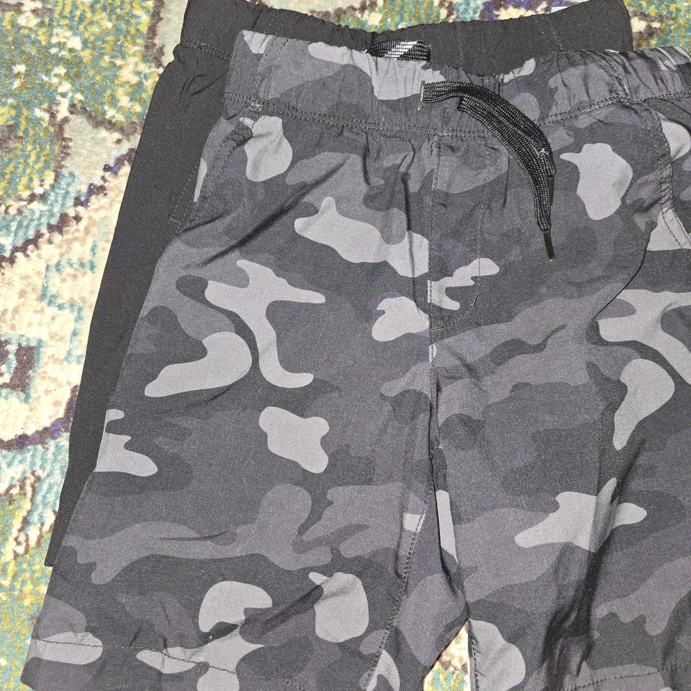 Old Navy Boys Set of 2 Shorts